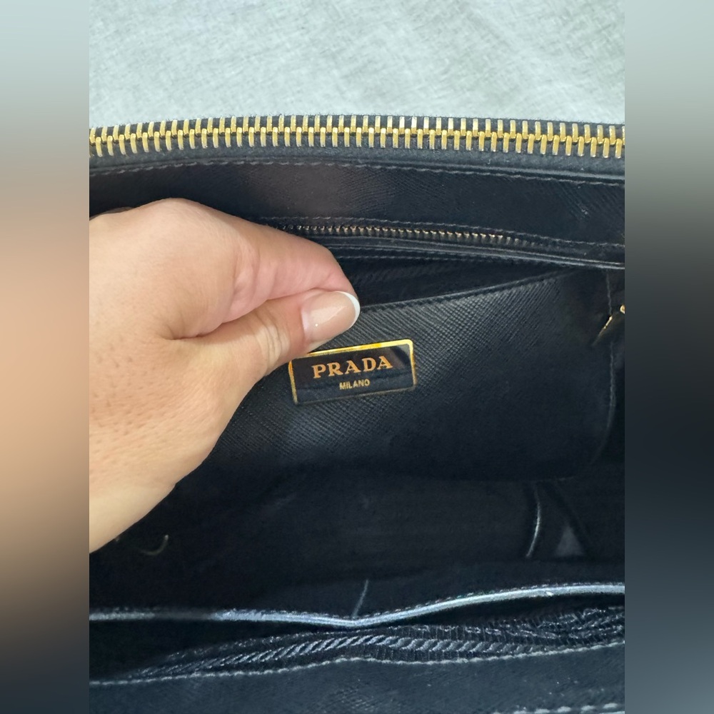 Prada black purse - Picture 4 of 15